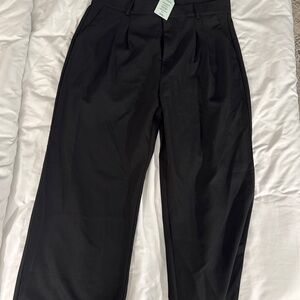 Black Pleated Trousers